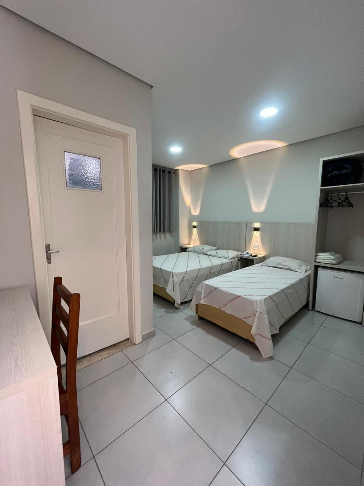 Hotel Salomao - Proximo A 25 De Marco, Bom Retiro, Bras E Rua Santa Efigenia, A 2 Minutos Do Mirante Sampa Sky E Pista De Skate Anhangabau 상파울루 외부 사진