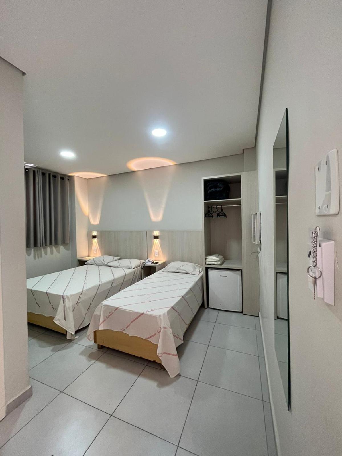 Hotel Salomao - Proximo A 25 De Marco, Bom Retiro, Bras E Rua Santa Efigenia, A 2 Minutos Do Mirante Sampa Sky E Pista De Skate Anhangabau 상파울루 외부 사진
